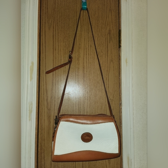 Dooney & Bourke Handbags - Guc vintage Dooney&Bourke crossbody see pics for flaws